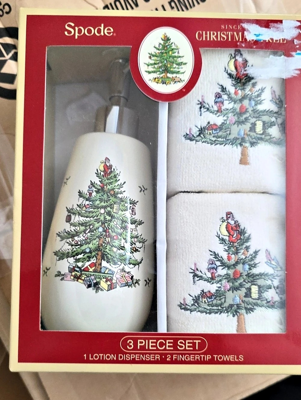 Spode Christmas Tree 3-Piece Bath Set NWT